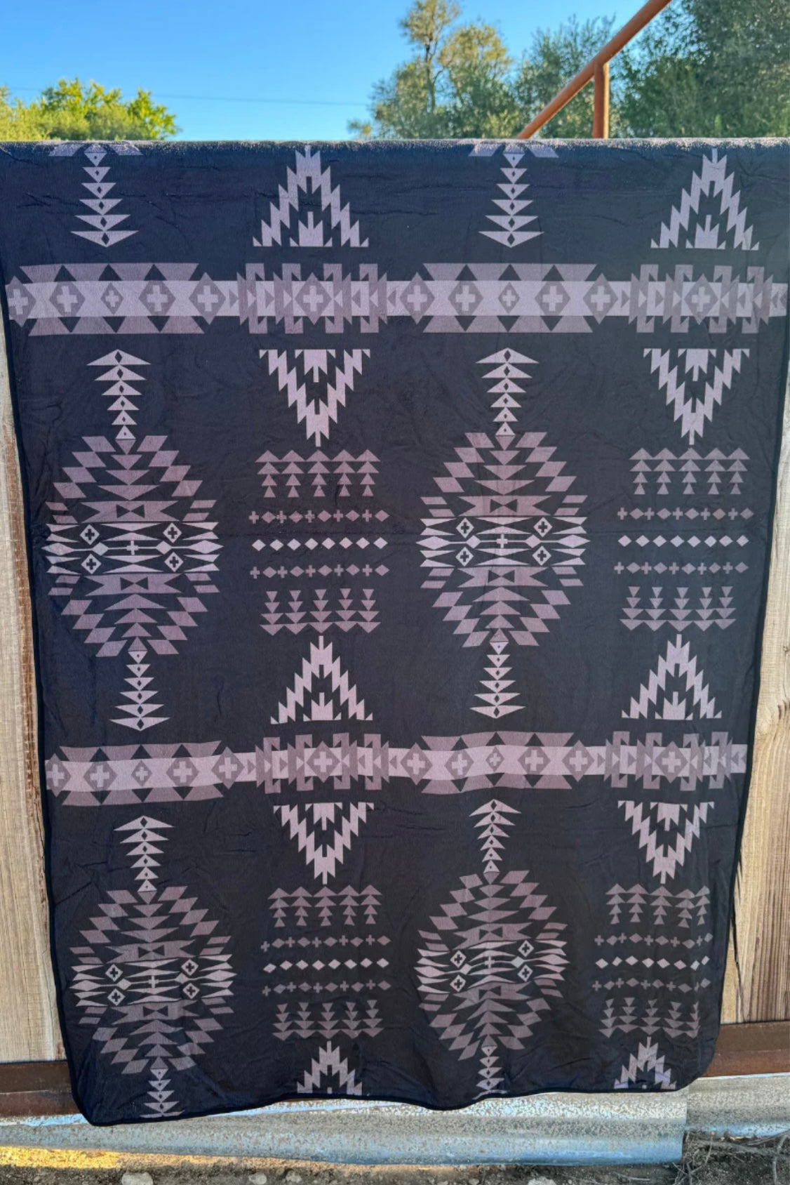 Sterling Kreek Roughstart Blanket