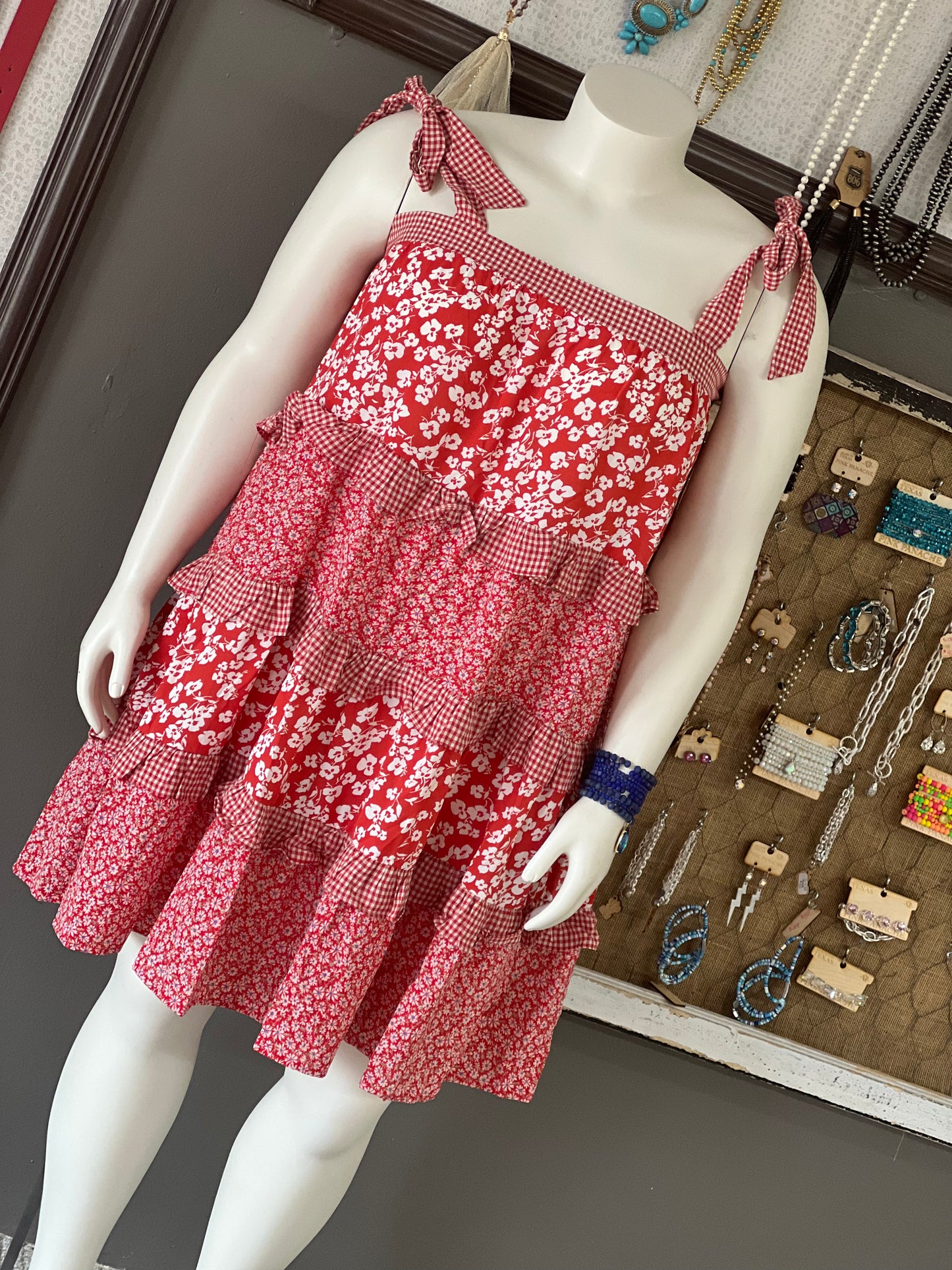 Curvy Oddi Red & White Mixed Print Tiered Dress