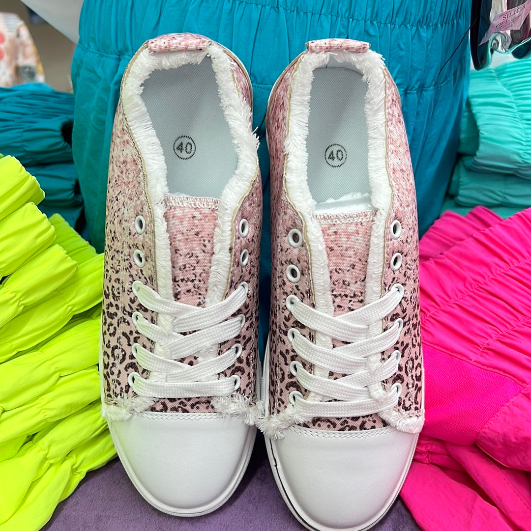 Shewin Pink Leopard Flats