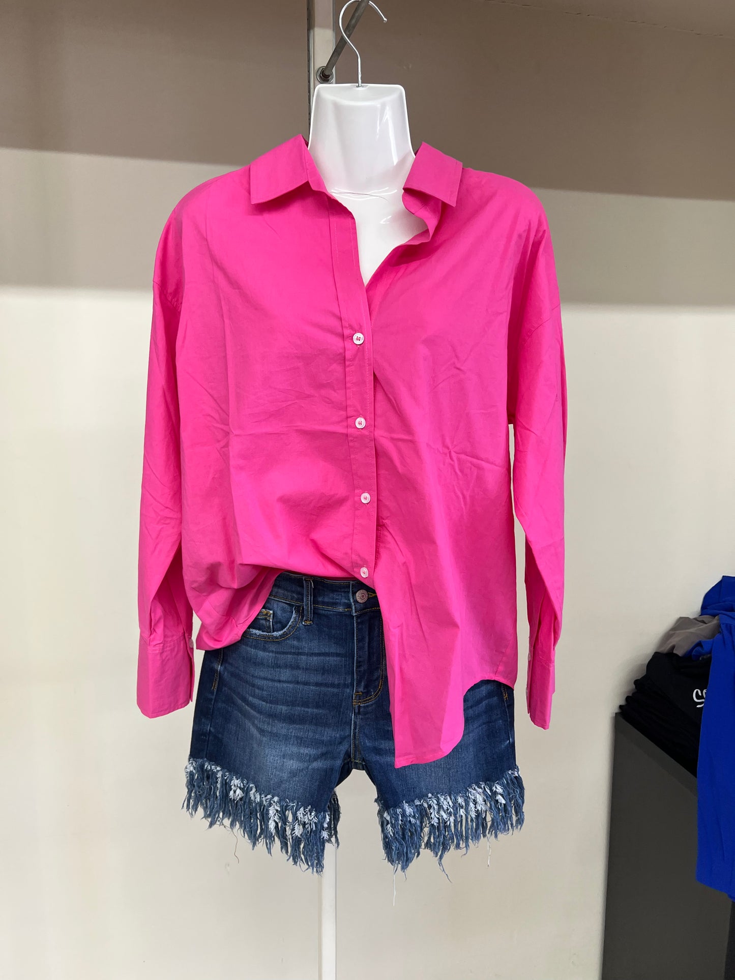 Reg & Curvy Geegee BubbleGum Button Up Top