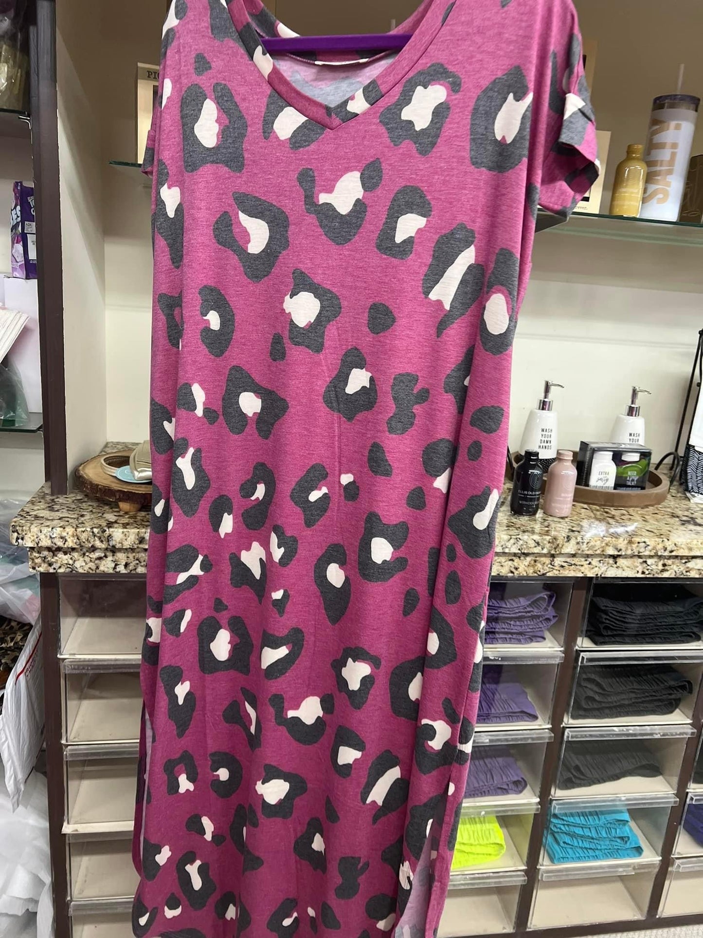 Regular Zenana Magenta Leopard V-Neck Short Sleeve Maxi Dress
