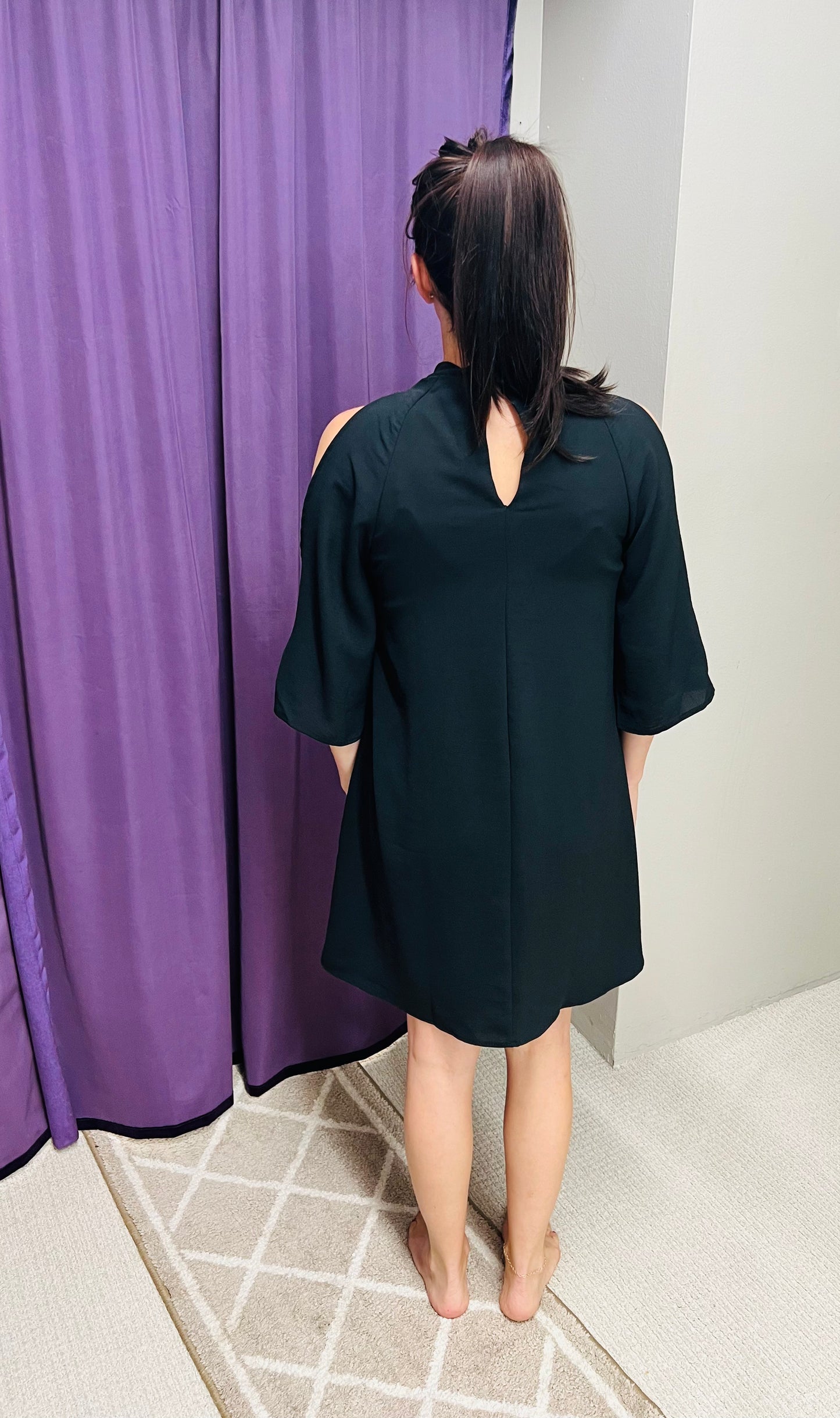 Regular Gilli Black Sleeve Slit Open Dress