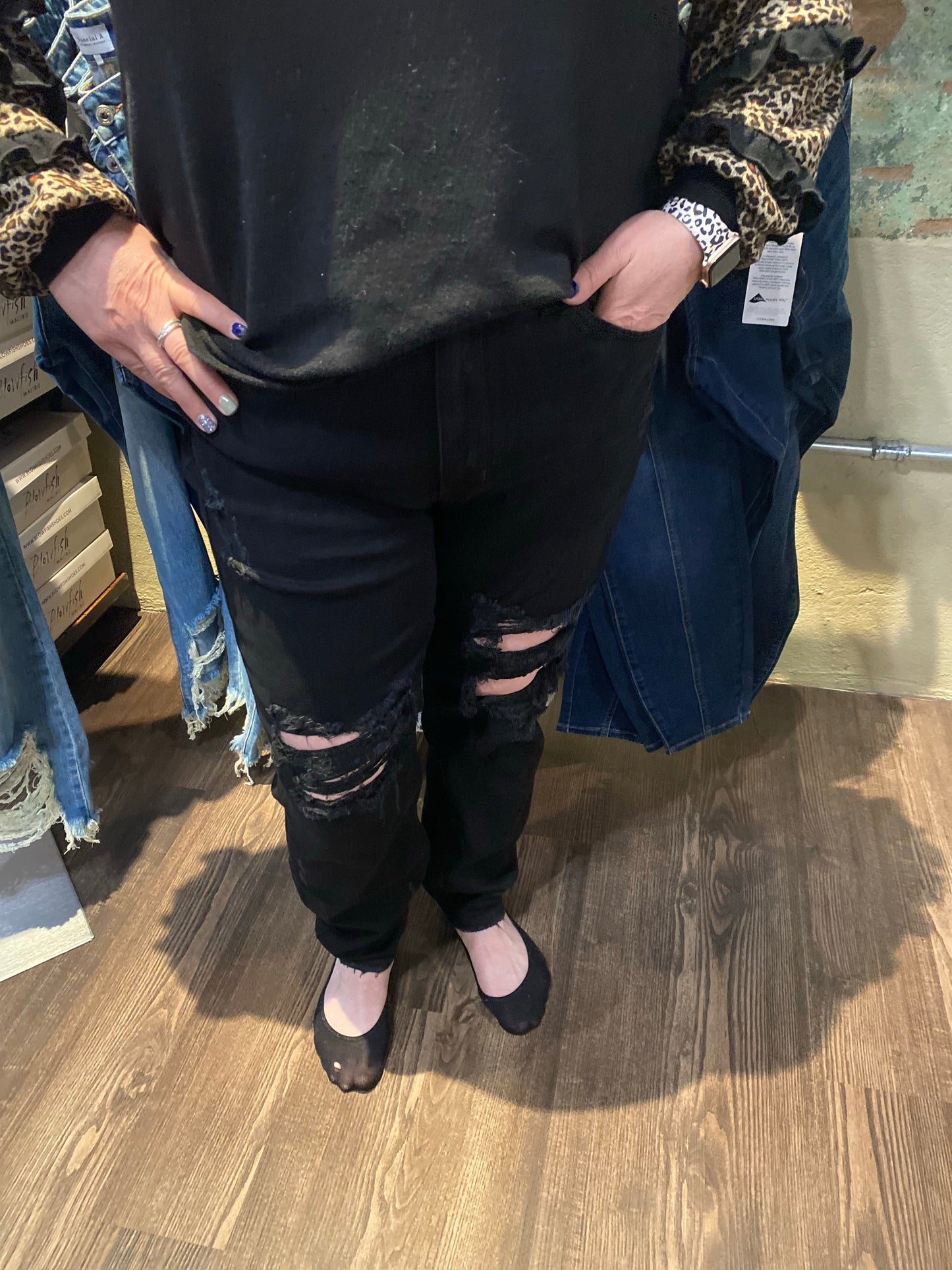 Curvy Judy Blue Black Hi-Waist Destroyed Boyfriend Jean