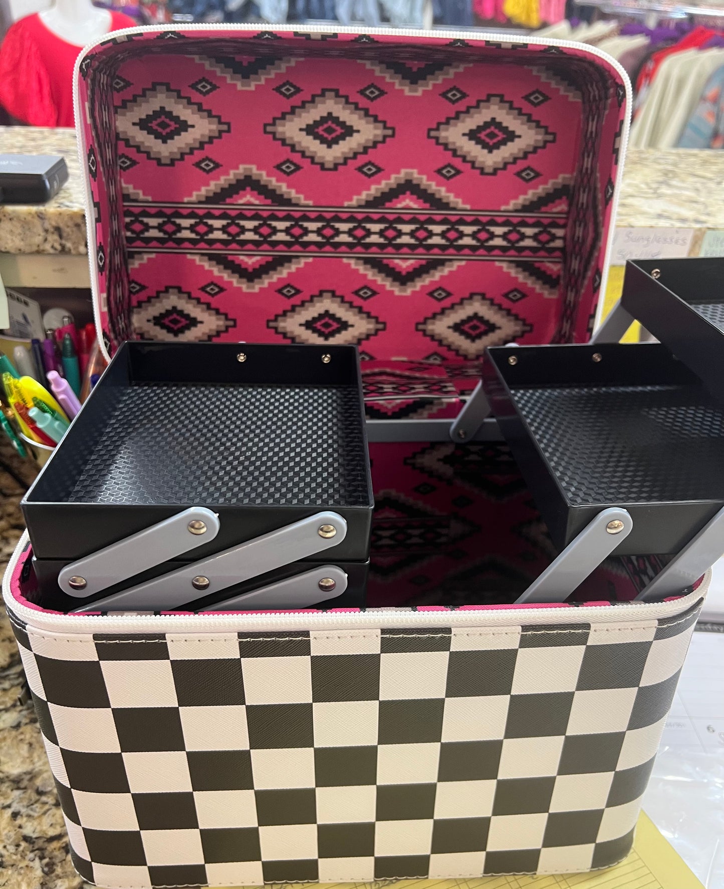 Sterling Kreek Take the Lead Makeup Box