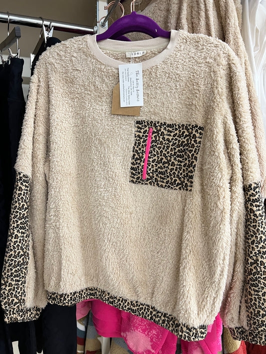 Regular Kori Furry Crewneck Animal Print Pullover