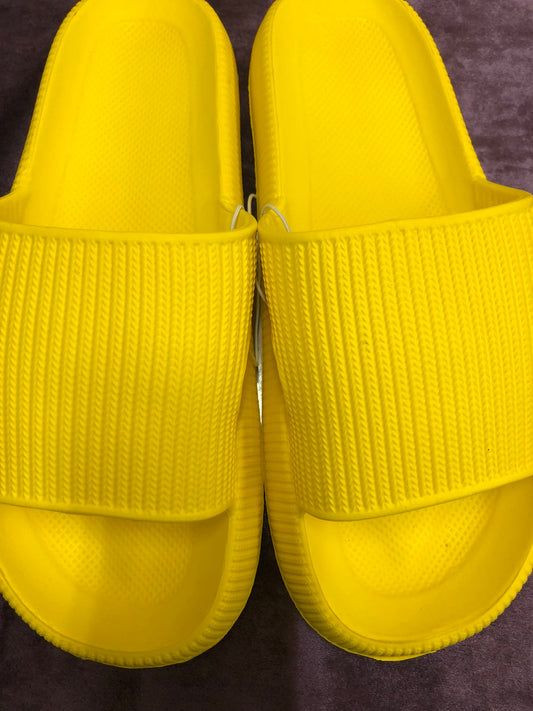 Comfy Lux Yellow Slides