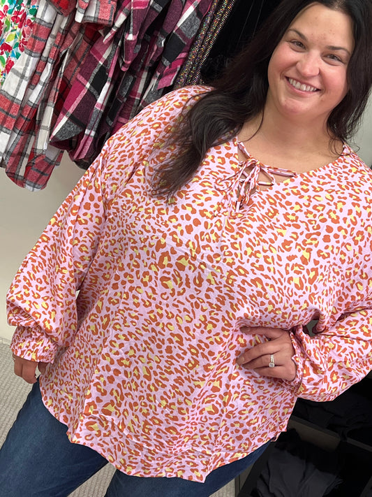 Curvy GiGiO Front Lace Up Loose Knit Top w/ Smocking Sleeve Cuff