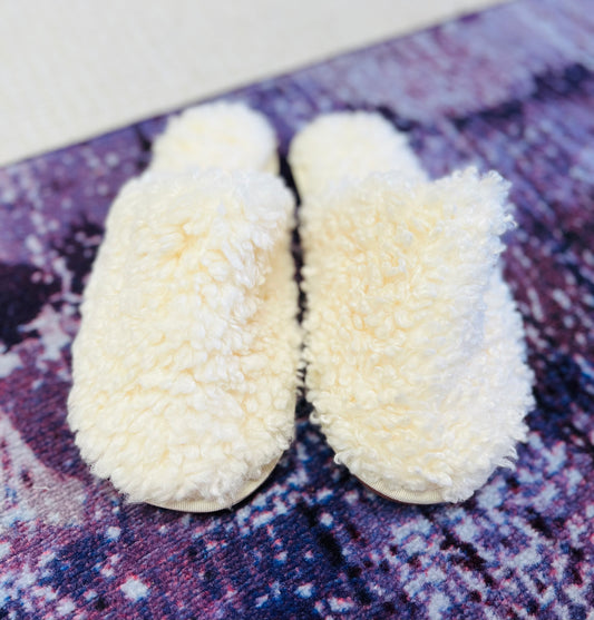 Slippers-WannaBMe Ivory Faux Fur Slippers