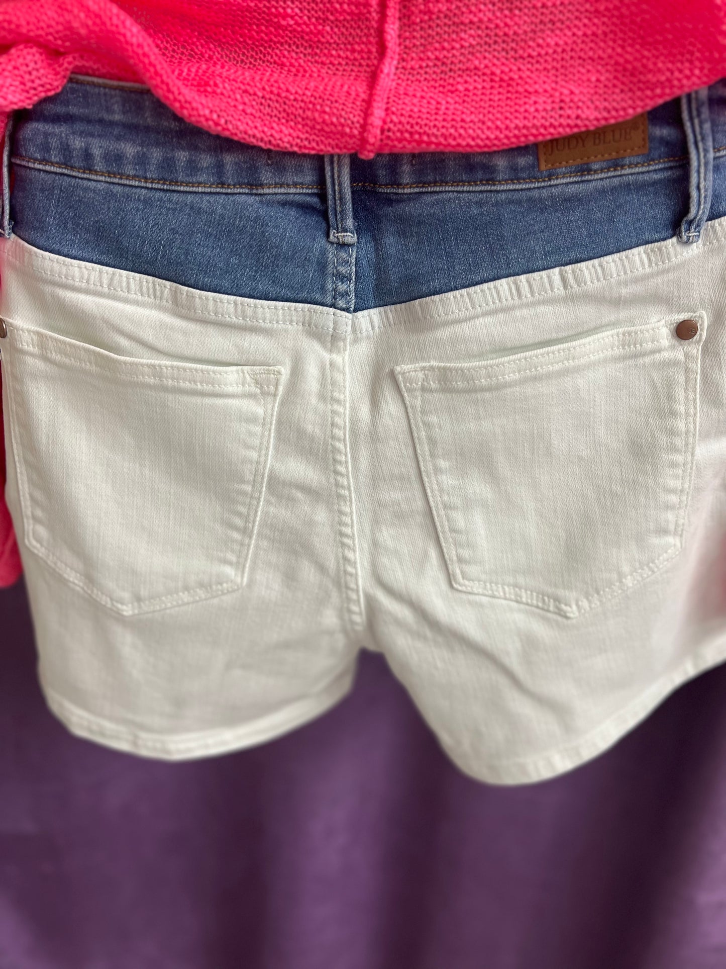 Regular Judy Blue Denim Waist Accent w/ Ecru Leg Shorts