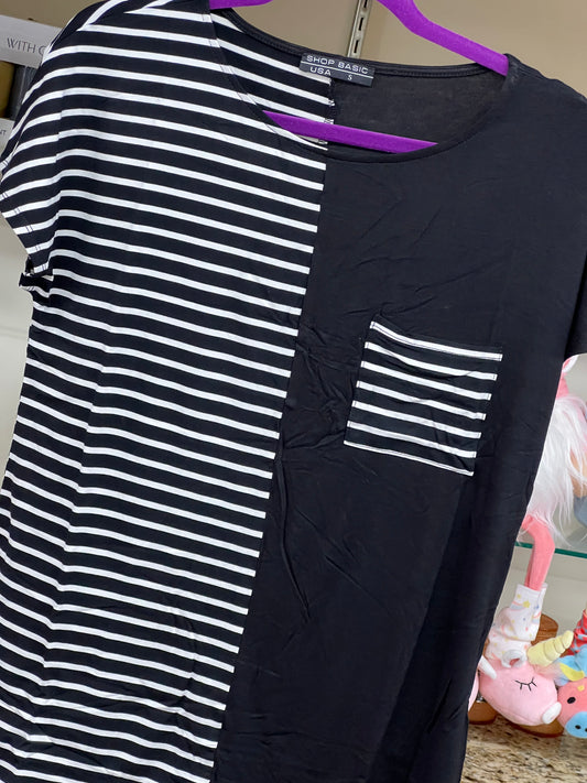 Regular SB Split Blk/Wh Stripe/Solid Short Sleeve Top