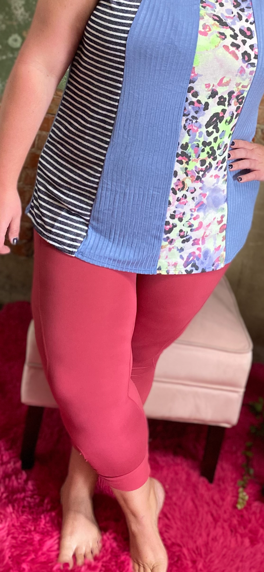 Curvy Salmon Butter Hi Waist Capri Yoga Pants